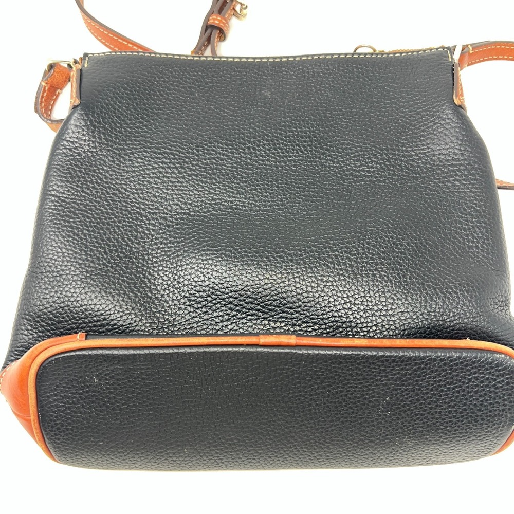 Dooney‎ & Bourke Black & Brown Pebble Grain Crossbody Bag Purse - Picture 4 of 16
